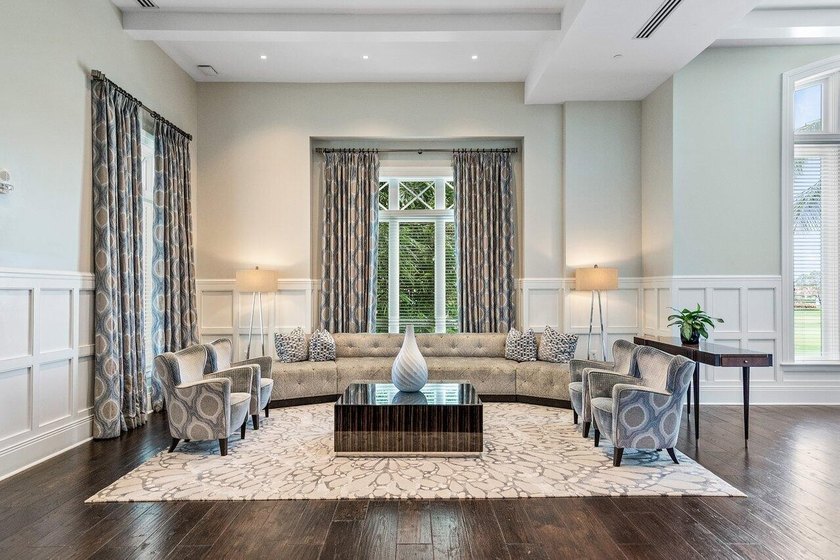 Stunning, completely renovated 4 BD / 3.5 BA in Stratford Green - photo 33