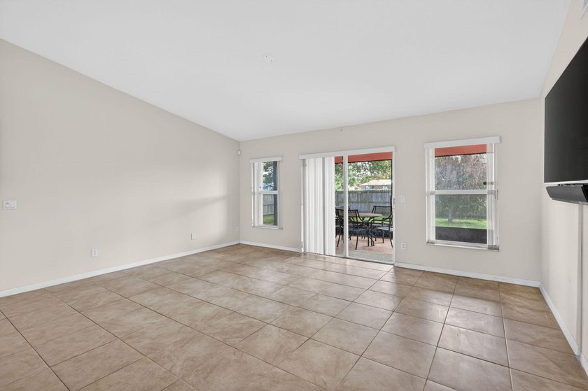 Rare find in the heart of Port St. Lucie! This solid home - photo 14