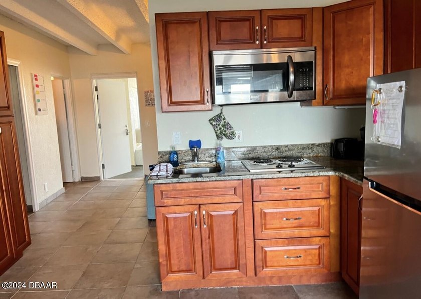 Your Oceanfront Paradise awaits! First floor fully furnished - photo 8