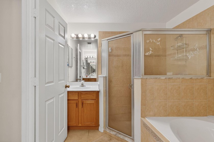 Rare find in the heart of Port St. Lucie! This solid home - photo 18