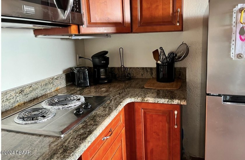 Your Oceanfront Paradise awaits! First floor fully furnished - photo 9