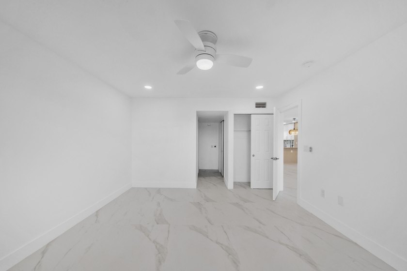 Seller Financing!! Beautiful 2-bed, 2-bath condo located in a - photo 22