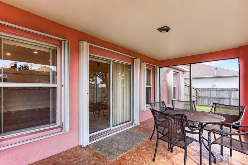 Rare find in the heart of Port St. Lucie! This solid home - photo 26