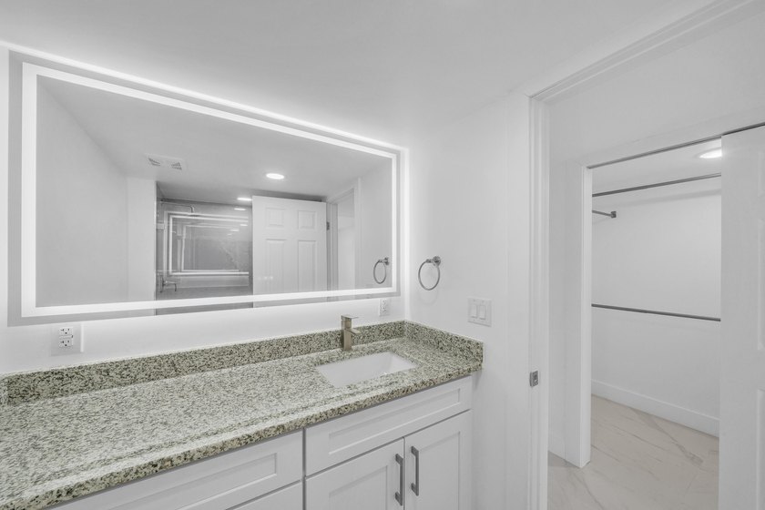 Seller Financing!! Beautiful 2-bed, 2-bath condo located in a - photo 26