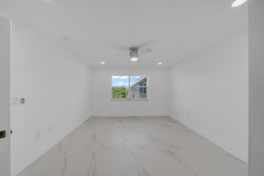 Seller Financing!! Beautiful 2-bed, 2-bath condo located in a - photo 28