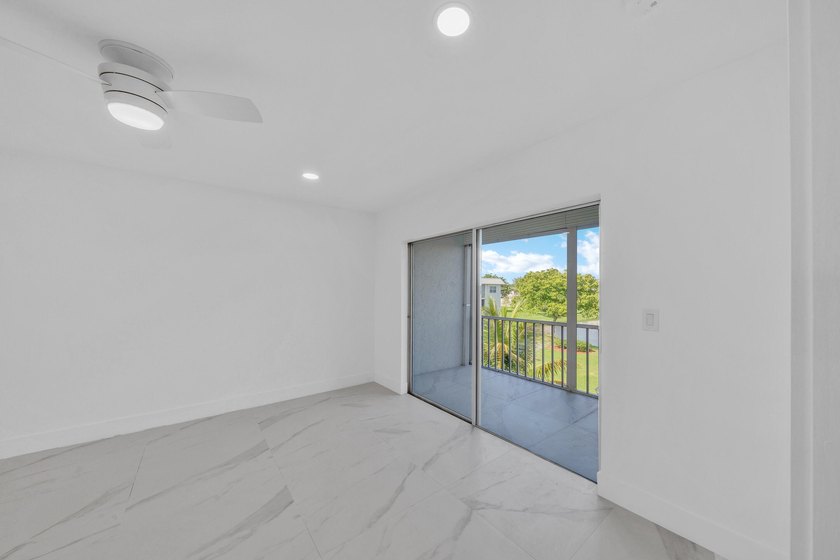 Seller Financing!! Beautiful 2-bed, 2-bath condo located in a - photo 30