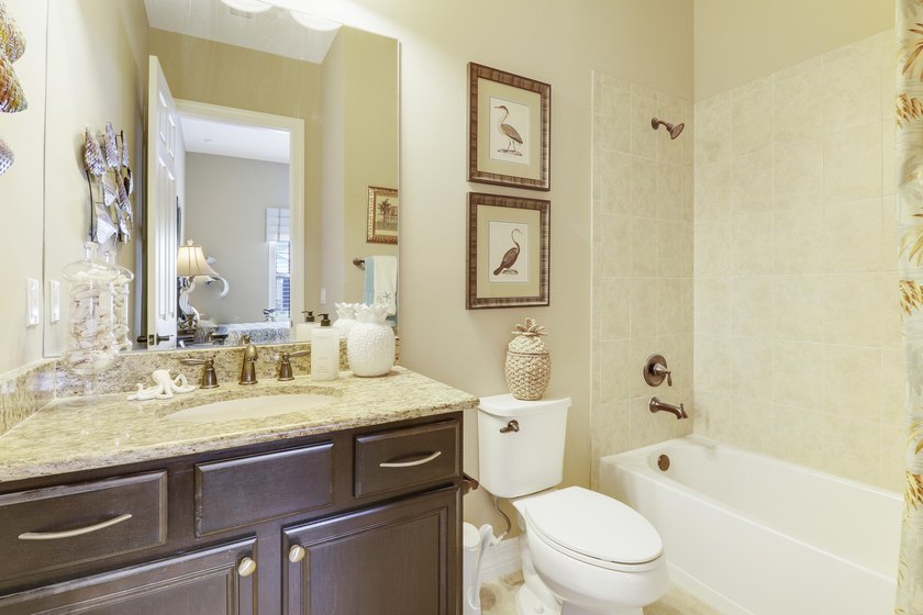 Welcome to your dream home! This stunning 1-story 4-bedroom - photo 19