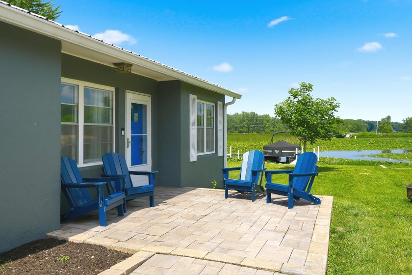 You asked for 100' of level lakefront with an affordable lake - photo 3