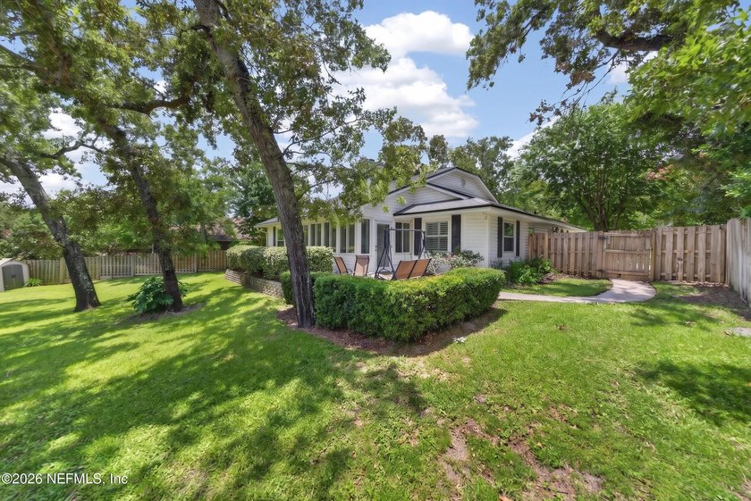Welcome to this beautifully updated 2-bedroom, 2-bath home with - photo 38