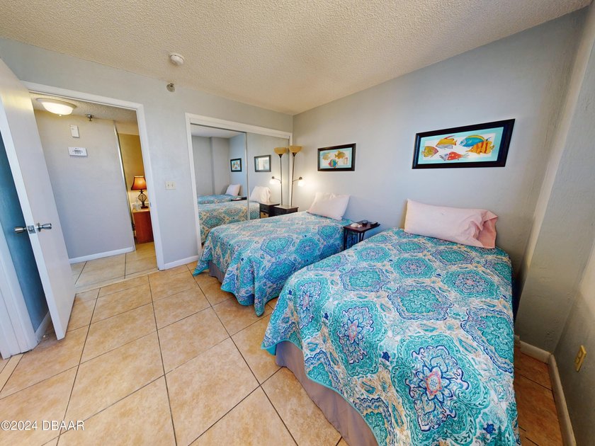 Invest in paradise! 9th-floor condo in Daytona Beach Shores with - photo 8
