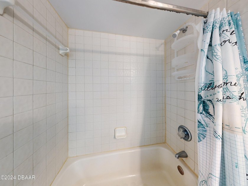 Invest in paradise! 9th-floor condo in Daytona Beach Shores with - photo 10