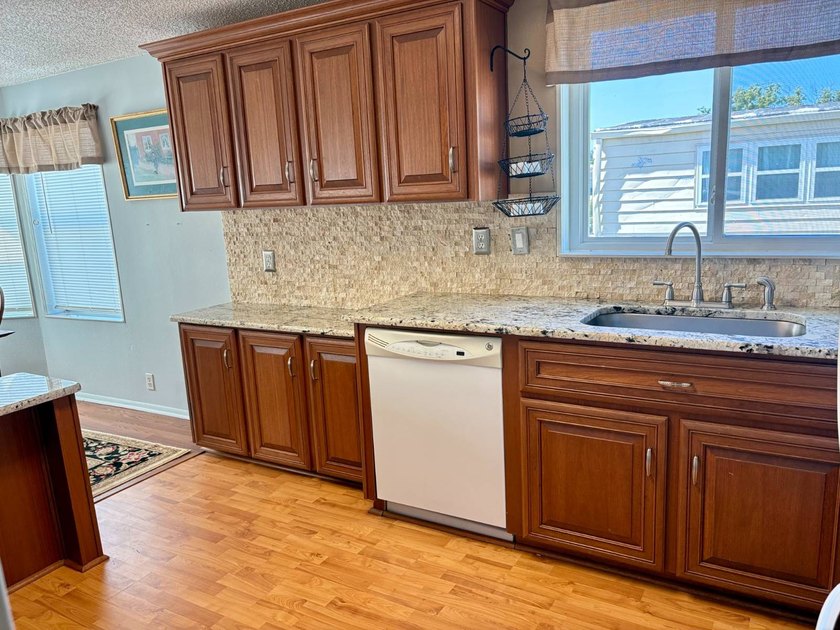 A 1995 Palm Harbor fully furnished - This one is not to be - photo 11