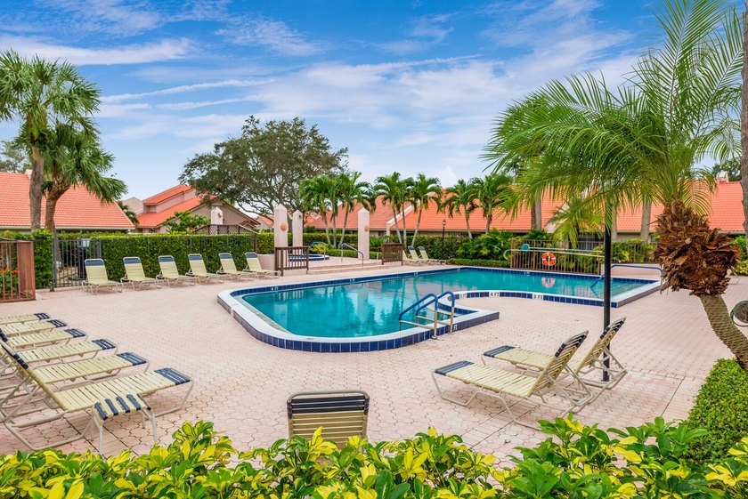 DIRECT WATERFRONT Villa with spectacular river views (Per FEMA - photo 20