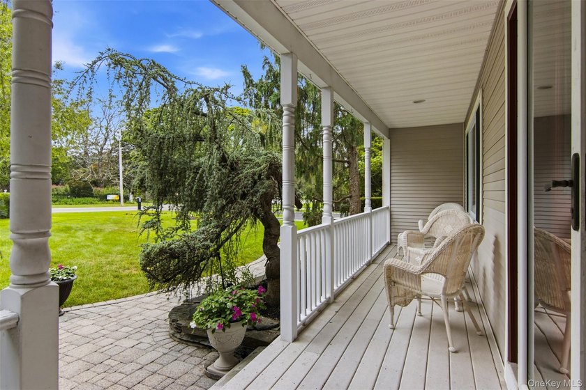 A classic custom-built 4-bedroom, one of a kind, Colonial in the - photo 2