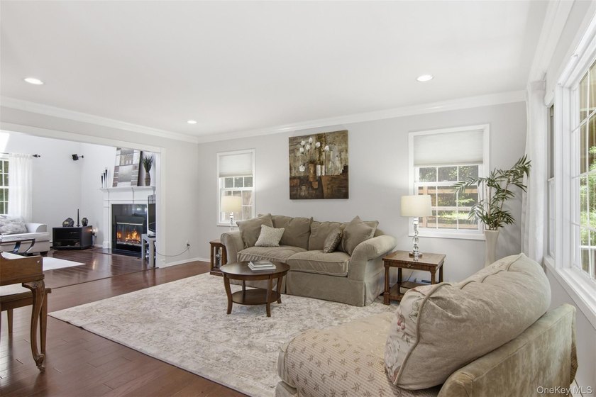 A classic custom-built 4-bedroom, one of a kind, Colonial in the - photo 8