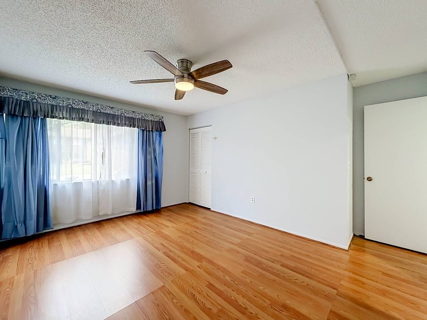 Newly renovated, ground-floor 2 bed, 2 bath condo, 1,144 sq ft - photo 12