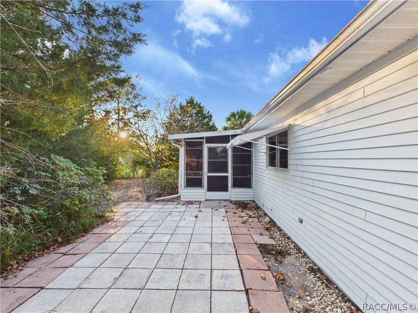 This charming 2-bedroom, 2-bath, 1-car garage home in Palm Cay - photo 20