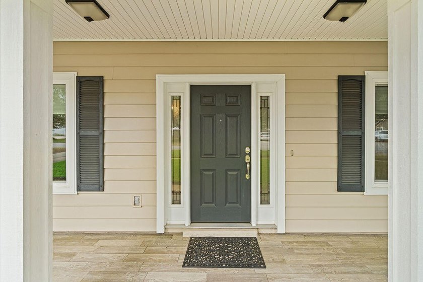 Remarks: Meticulously maintained home with original owners! This - photo 40