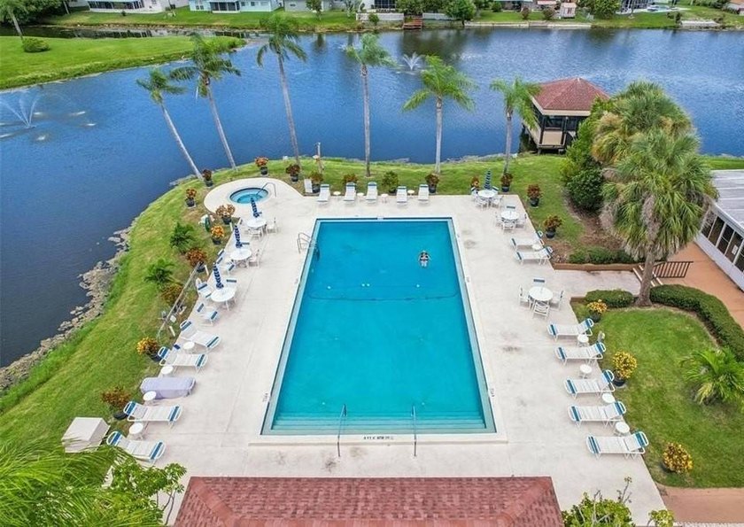 Newly renovated, ground-floor 2 bed, 2 bath condo, 1,144 sq ft - photo 48