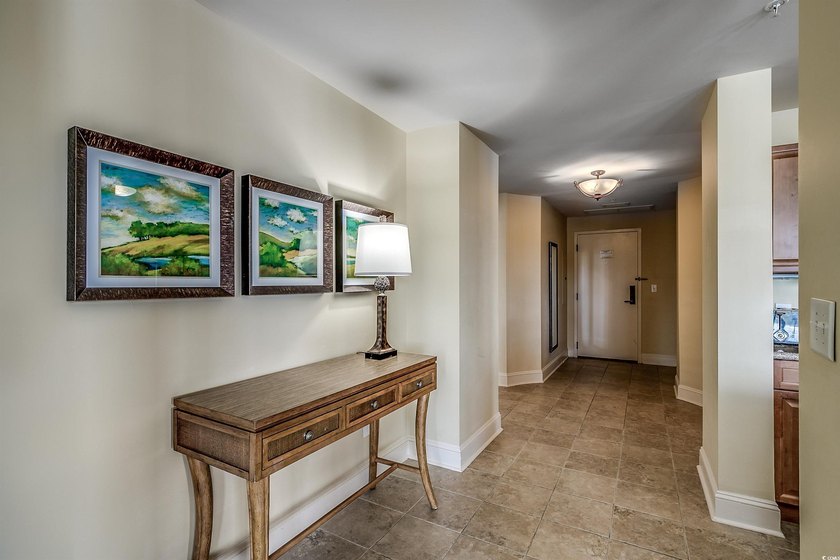 Rare opportunity to own this luxury 2BR/2BA villa in Building 5 - photo 10