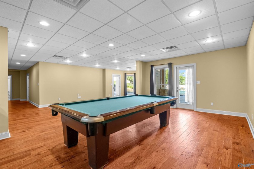 Welcome to exceptional waterfront living! This beautiful home - photo 29