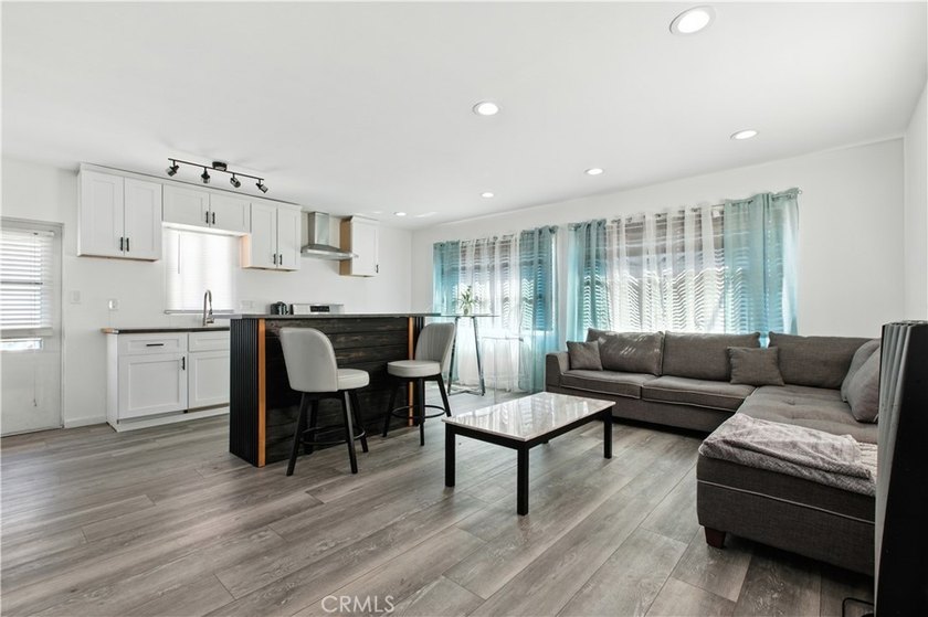 OPEN HOUSE SATURDAY 6/13 12PM TO 3PM Enjoy a hassle-free move - photo 6