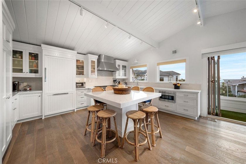 Ideally positioned just moments from Emerald Bay's pristine main - photo 17