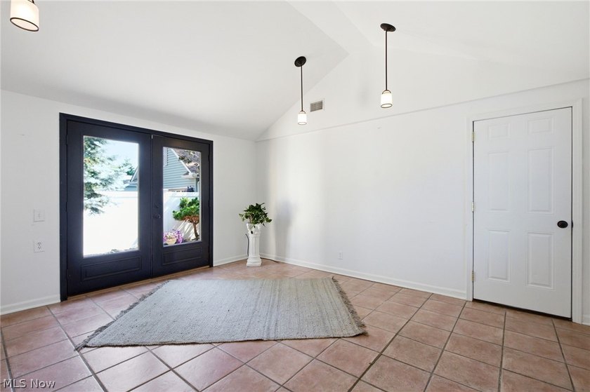 A wonderful Bay Village lifestyle awaits in this move-in ready - photo 7