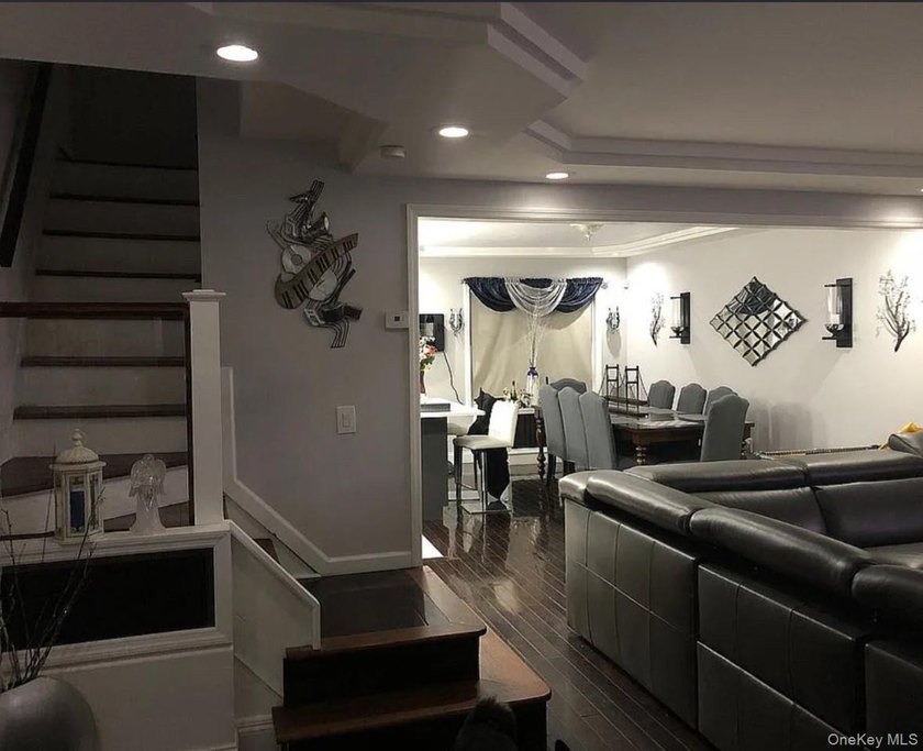 MAGNIFICIENT BRICK HOME WITH OPEN CONCEPT FEEL, WOOD BURNING - photo 2