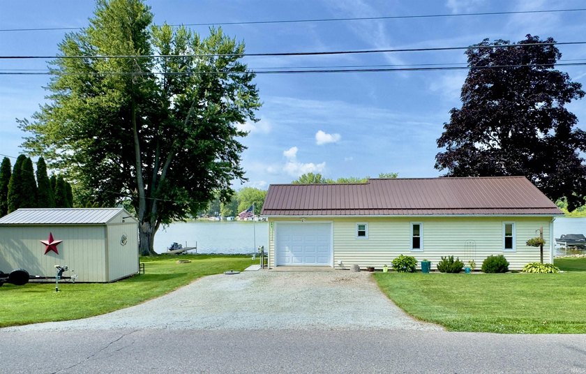 A rare opportunity to own a piece of the Barbee Chain! Perfectly - photo 3