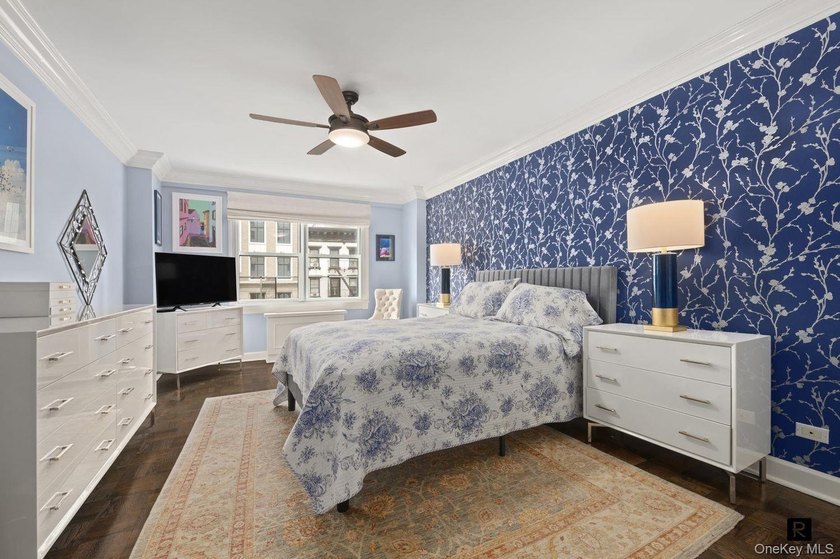 Residence 5D at 196 East 75th Street is a bright and spacious - photo 6