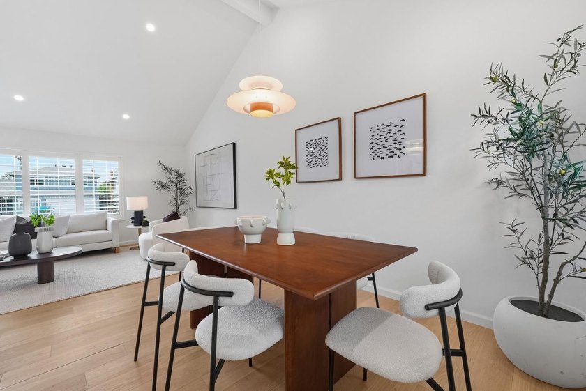 Welcome to 1284 Montmorency Drive, a stunning Cambrian gem - photo 12