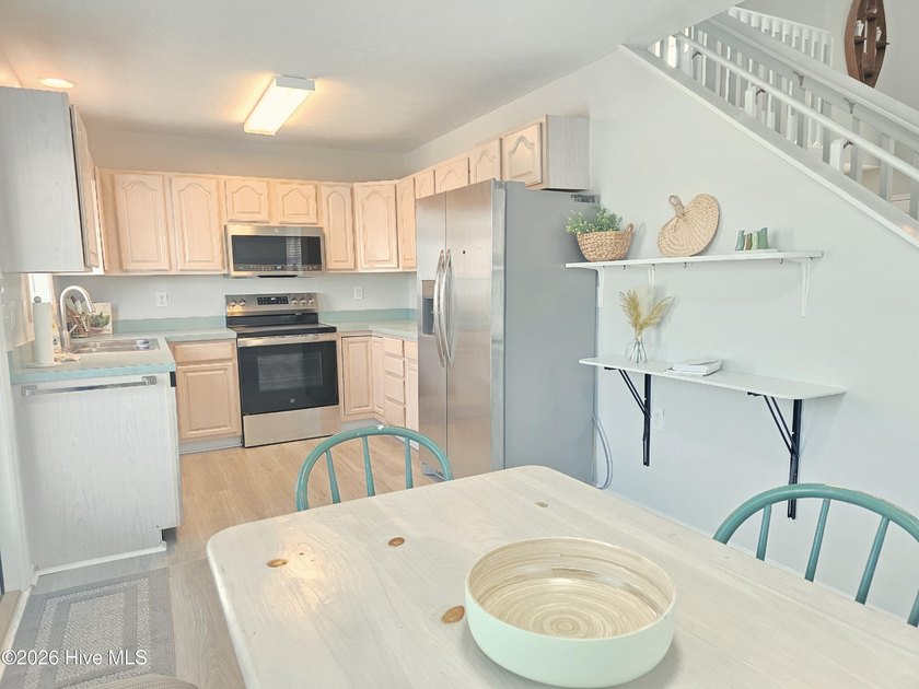 MAJOR $127K PRICE REDUCTION! Now the lowest-priced, move-in - photo 14