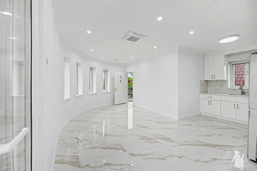 Newly renovated 2026!! Two-Family Property with Community - photo 14