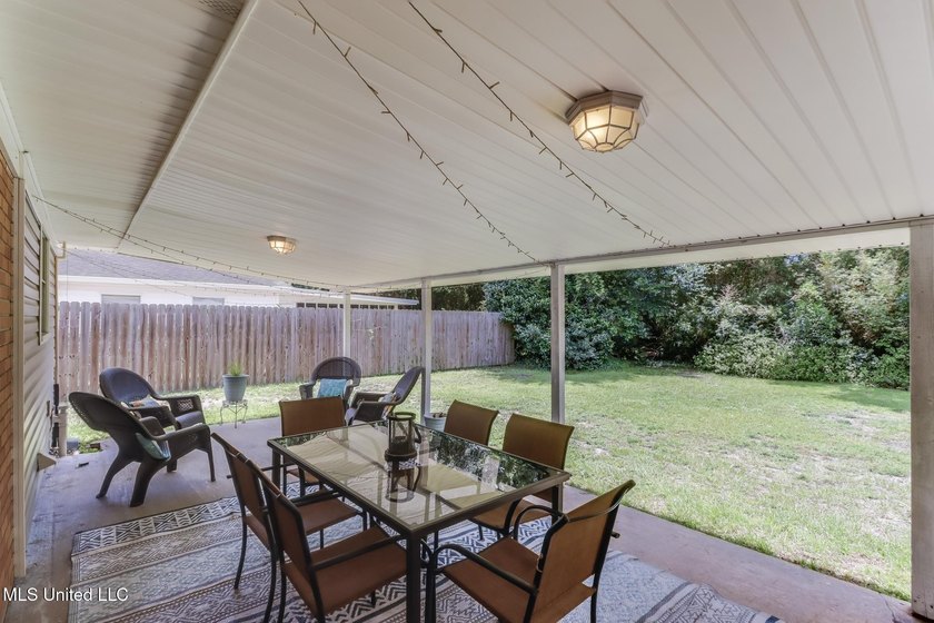 This 1,255 SqFt brick home is ideally located just off Cowan - photo 20