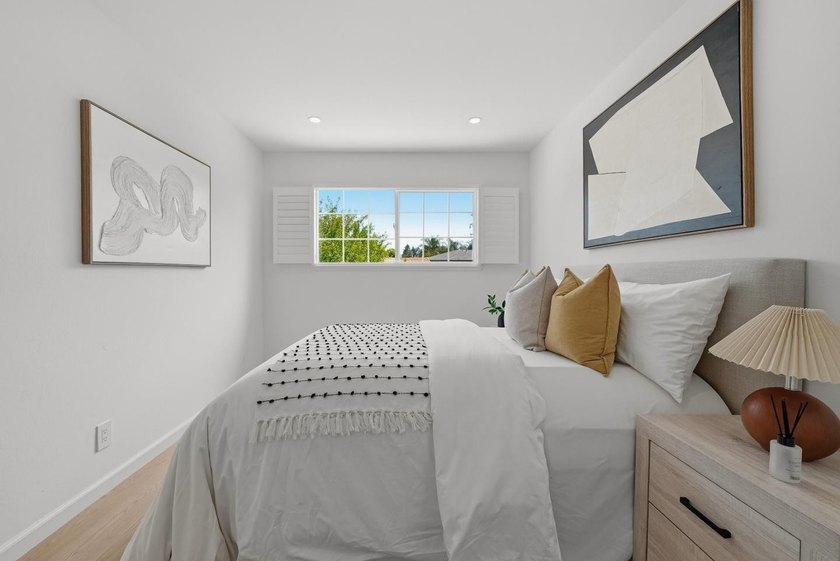 Welcome to 1284 Montmorency Drive, a stunning Cambrian gem - photo 33
