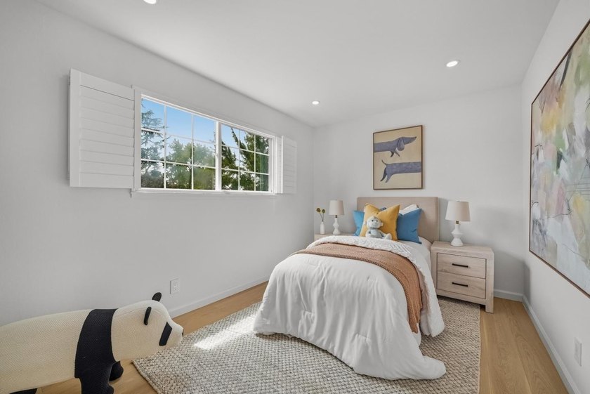 Welcome to 1284 Montmorency Drive, a stunning Cambrian gem - photo 35