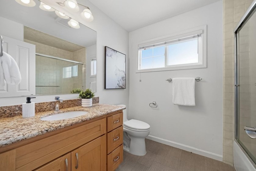 Welcome to 1284 Montmorency Drive, a stunning Cambrian gem - photo 40