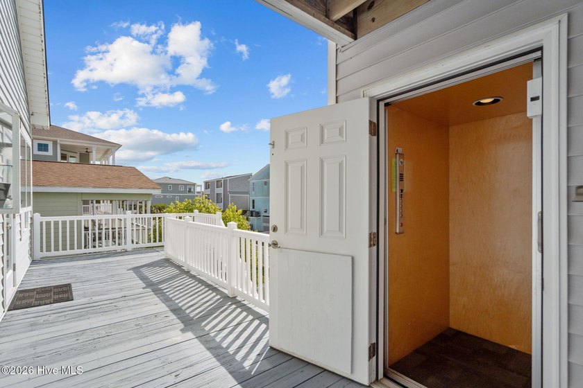 MAJOR $127K PRICE REDUCTION! Now the lowest-priced, move-in - photo 46