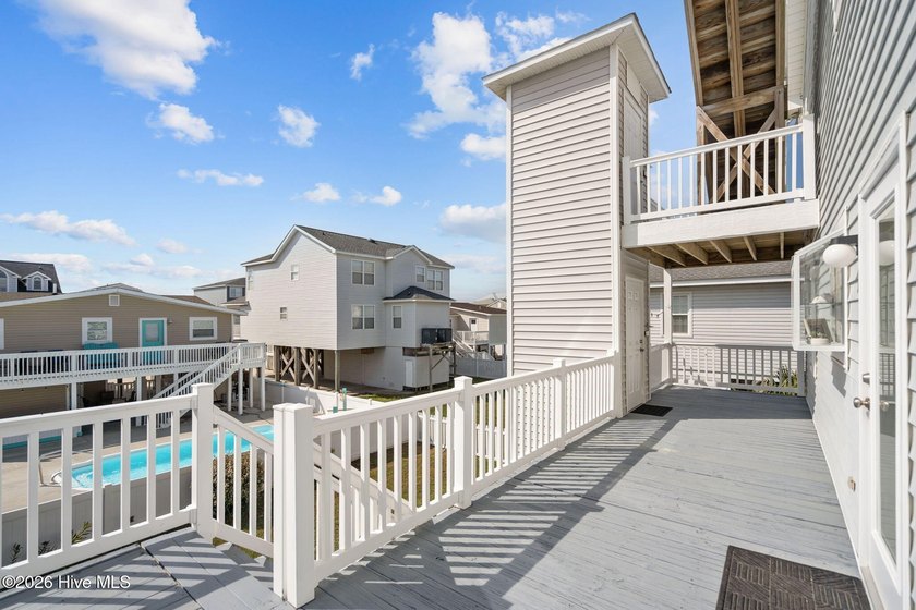 MAJOR $127K PRICE REDUCTION! Now the lowest-priced, move-in - photo 48