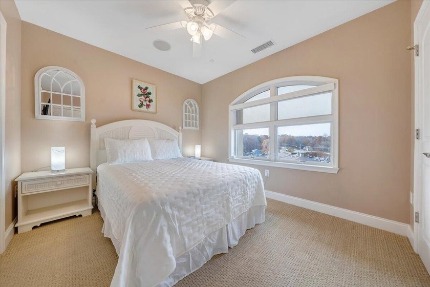 Discover lakeside luxury living with no maintenance with this - photo 28
