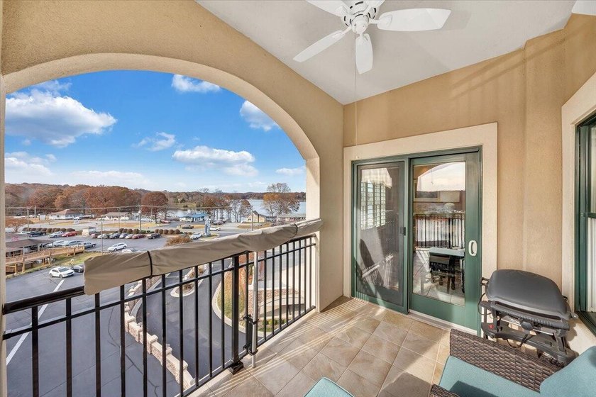 Discover lakeside luxury living with no maintenance with this - photo 43