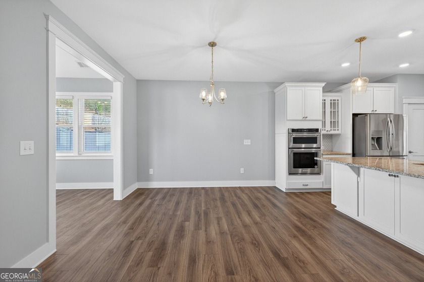 Welcome to Manchester Drive, where classic Craftsman charm meets - photo 16