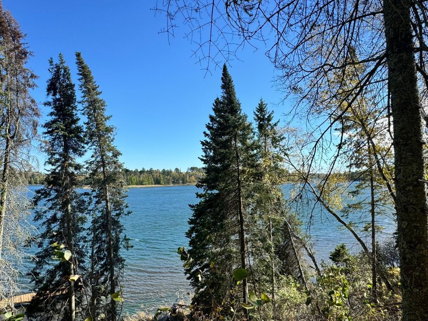 Motivated seller. Discover your ideal getaway with this inviting - photo 24