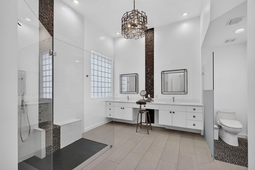 GOLF MEMBERSHIP! Custom 4 BR/4 BA home with newly built second - photo 25