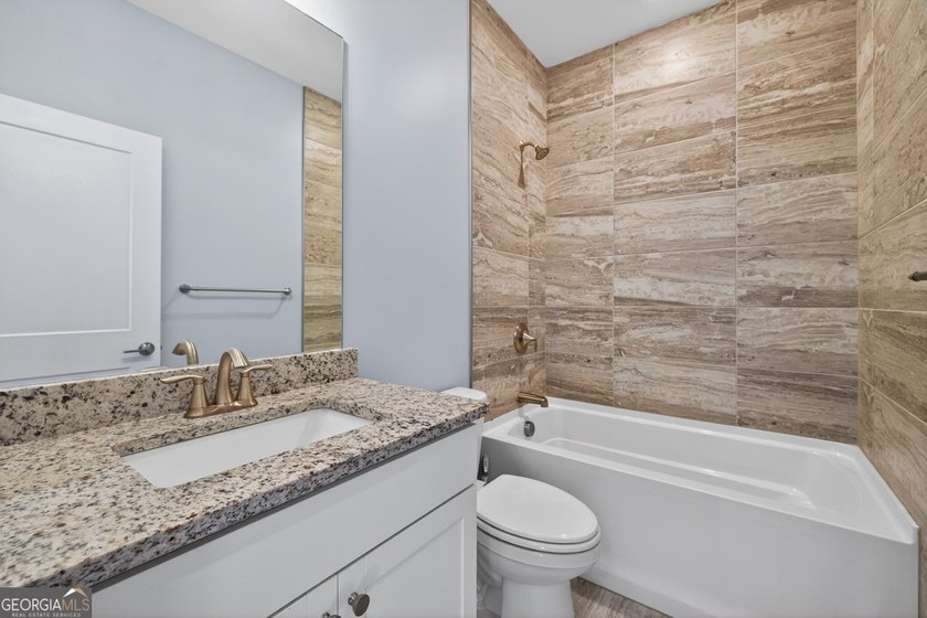 Welcome to Manchester Drive, where classic Craftsman charm meets - photo 34