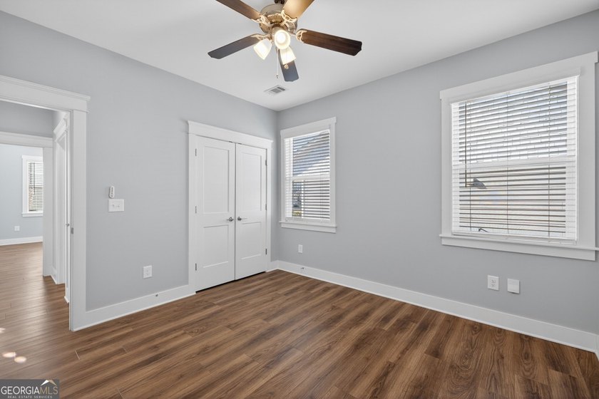Welcome to Manchester Drive, where classic Craftsman charm meets - photo 37