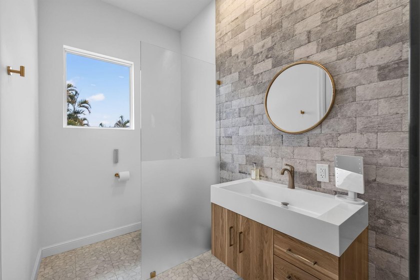 GOLF MEMBERSHIP! Custom 4 BR/4 BA home with newly built second - photo 45