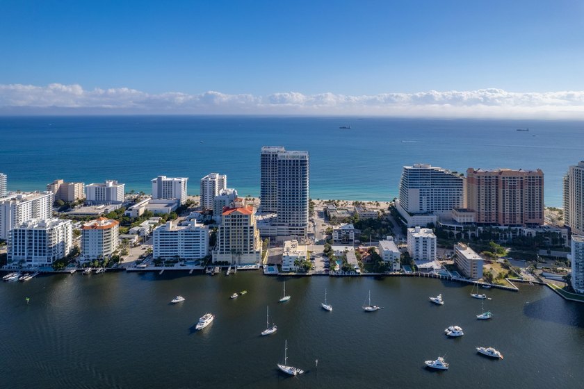 Trophy Development site with 196 of deep Intracoastal Waterway - photo 7