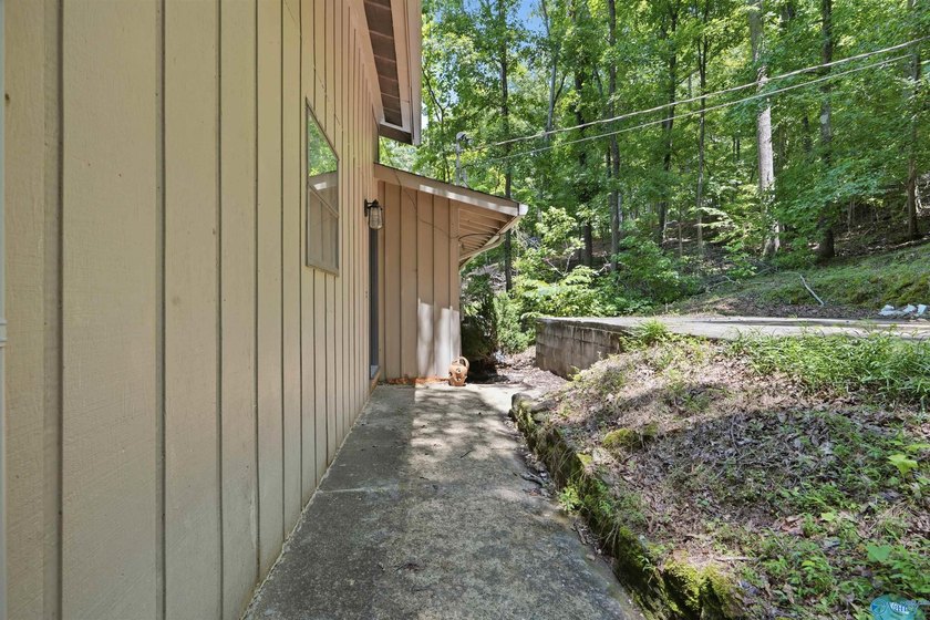 Waterfront cabin on Lake Guntersville! Completely renovated 4 - photo 35